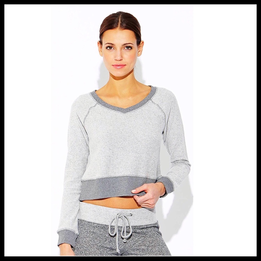 V-NECK PULLOVER OVERSIZED SWEATSHIRT CROP TOP - Picture 4 of 8